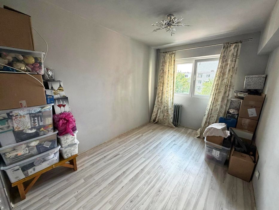 Vanzare - Apartament 3 camere - zona Bld Republicii