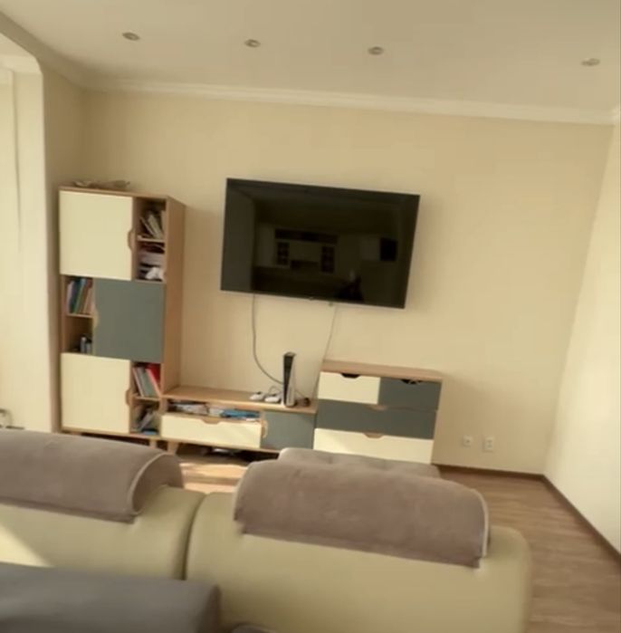 продам диван