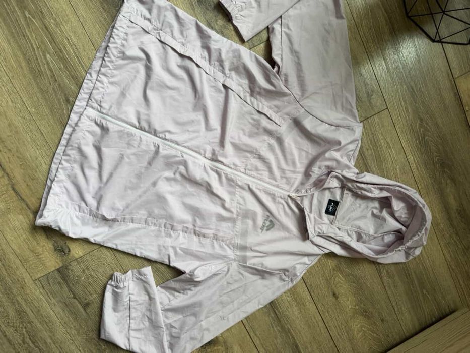 Дамска ветровка flair нова