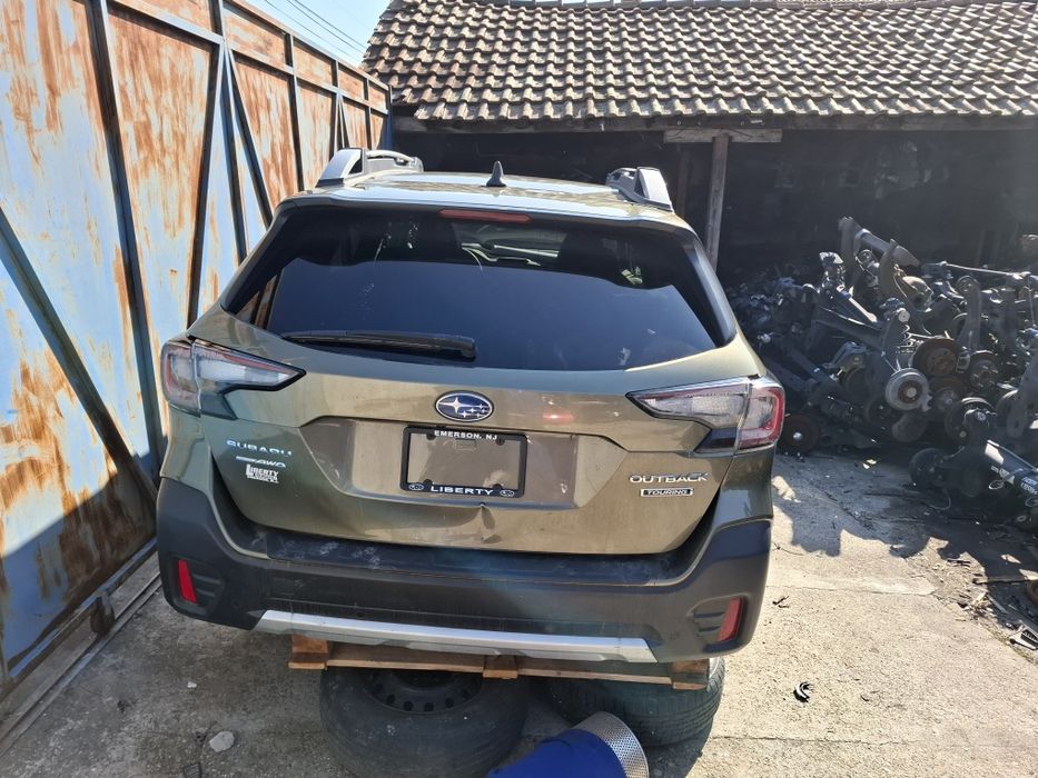Субару Аутбек на части