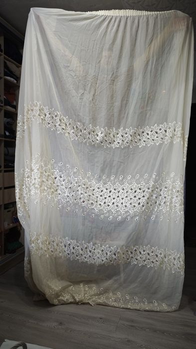 Продам тюль кремовый цвет