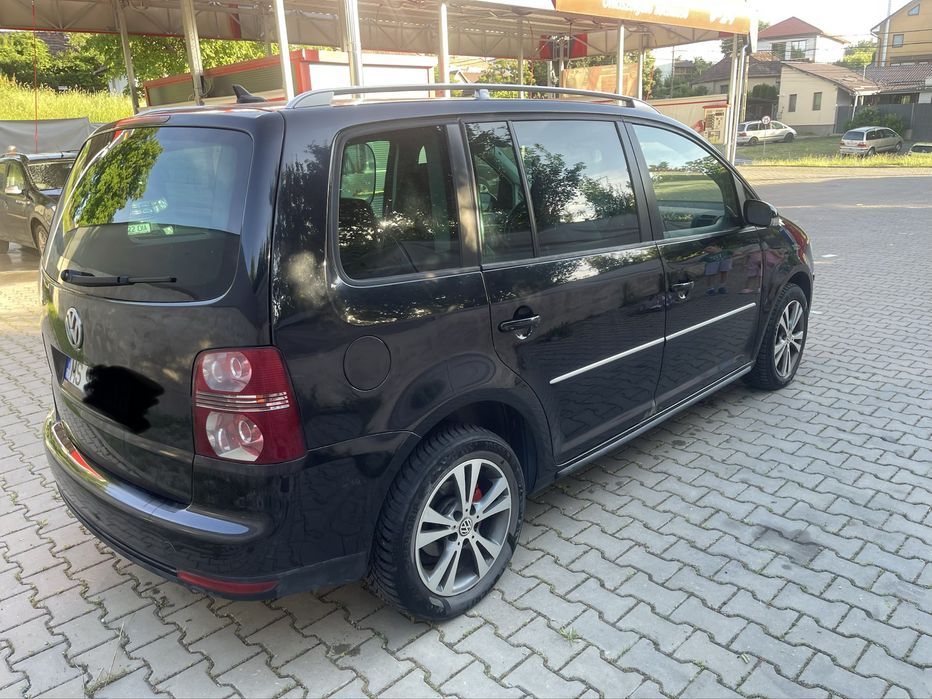 Touran 2007 motor 2000 tdi 7 locuri