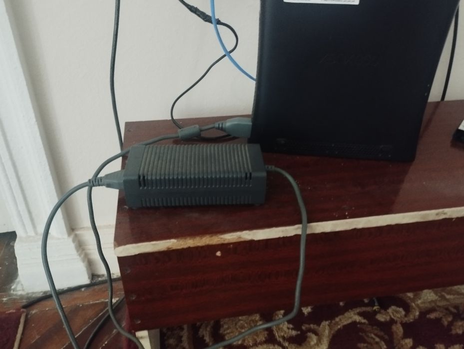 Продаётся Xbox 360 Fat в хорошем состоянии
