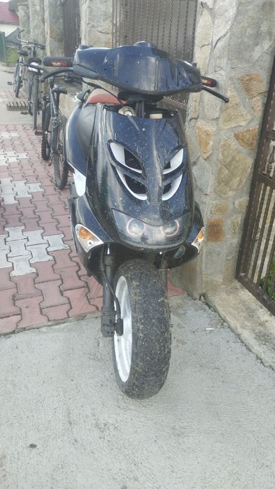 Aprilia SR2 preț negociabil (fac și schimburi )