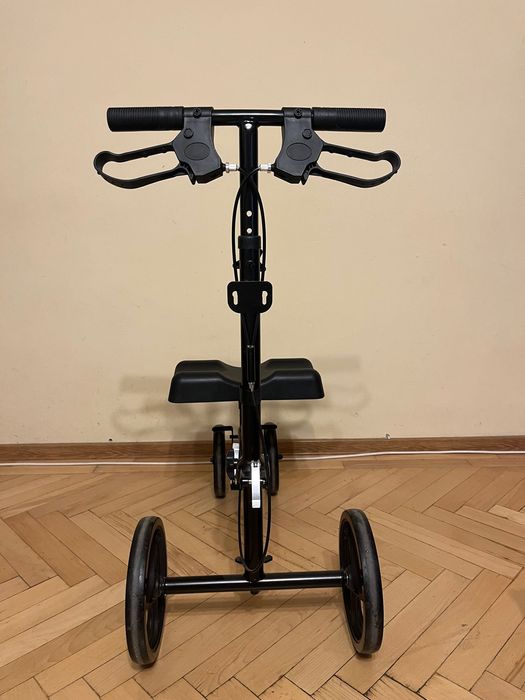 Trotinetă pentru genunchi pliabilă și reglabila