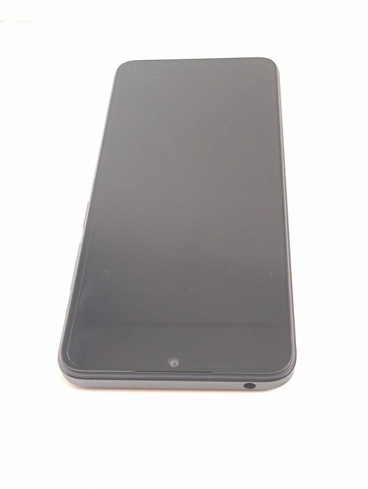 Redmi 12C 64 / 6 Gb с протектори и зарядно като нов