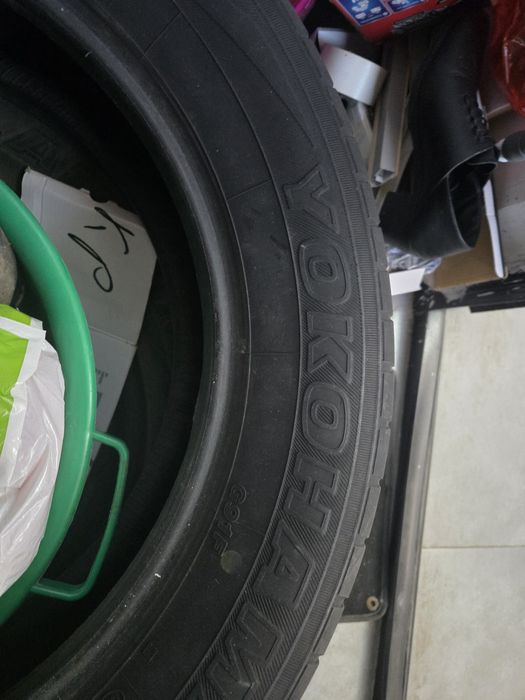 Шины укохама 2 шт.