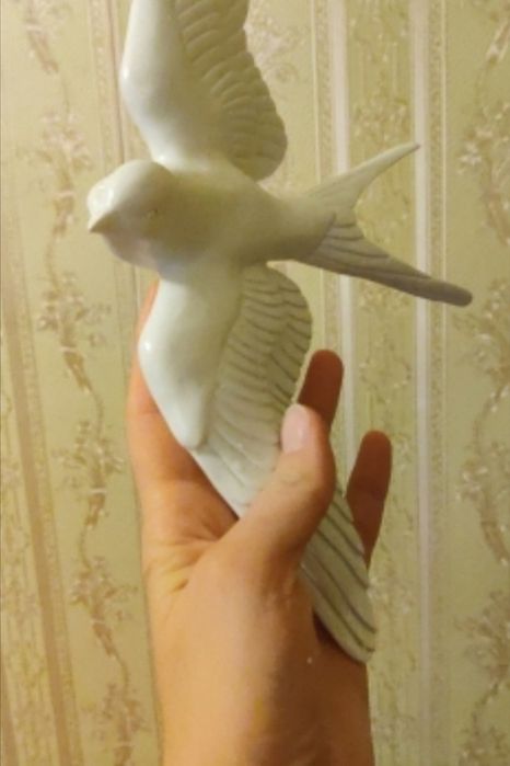 Пано ласточки декор на стену