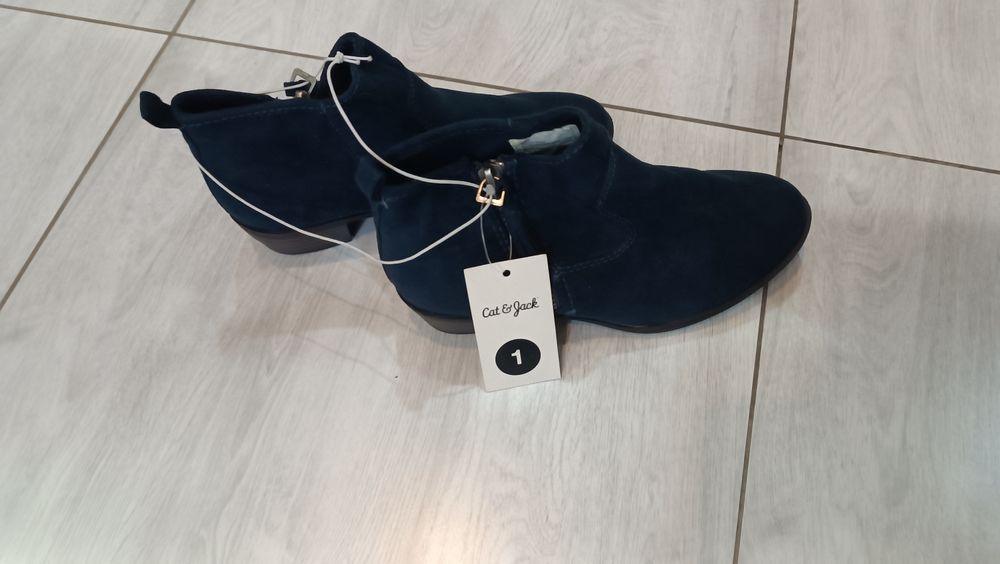 Продам детские полусапожки 31-32 размер