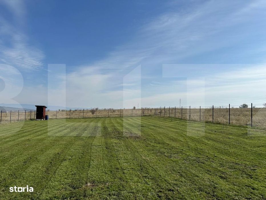 Teren intravilan imprejmuit intr-o zona panoramica