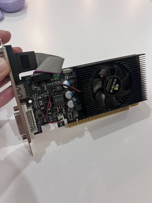 Видеокарта NVIDIA GeForce GT 220