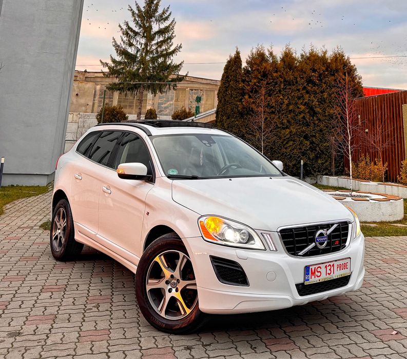 Volvo Xc60 R AWD 4x4 2.4 205Cp Camera R Pano City Safety Portbagaj El