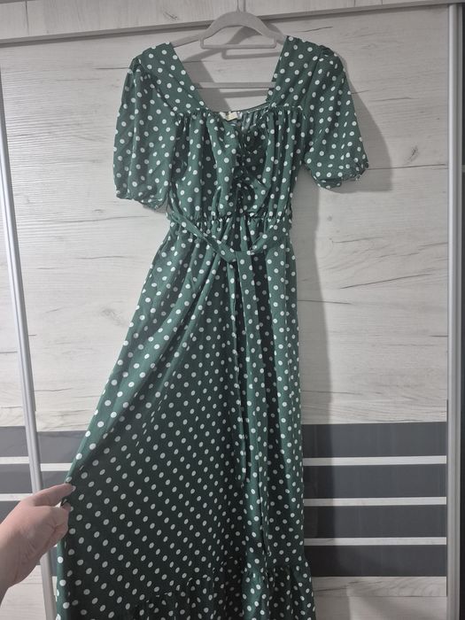 Rochie verde cu buline