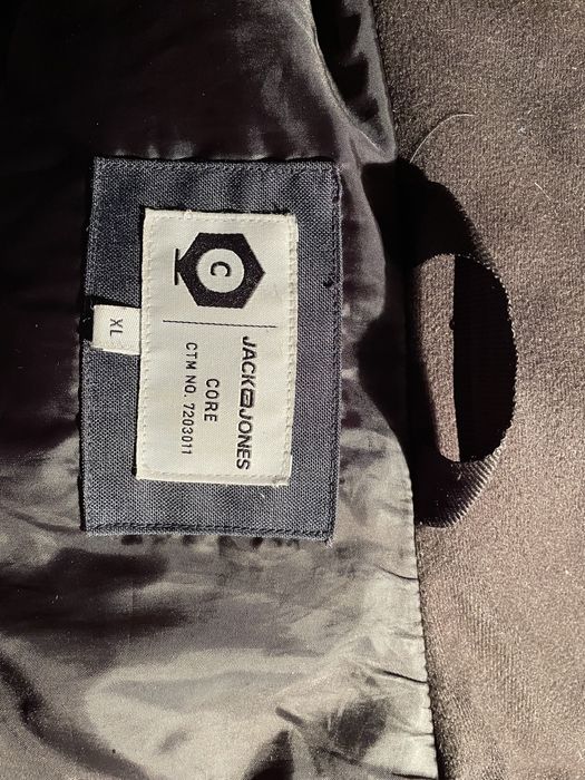 Продаю отличные  мужские вещи