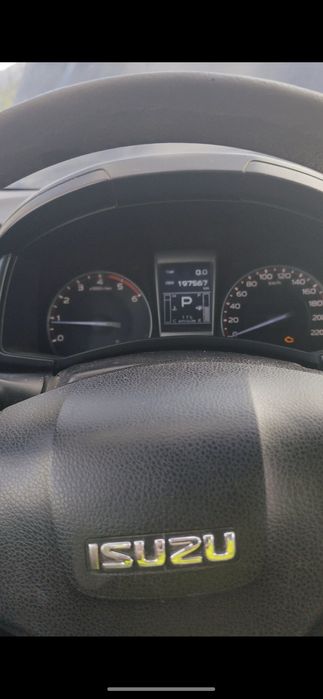 Isuzu d max 2012 2.5 twin Turbo motor defect