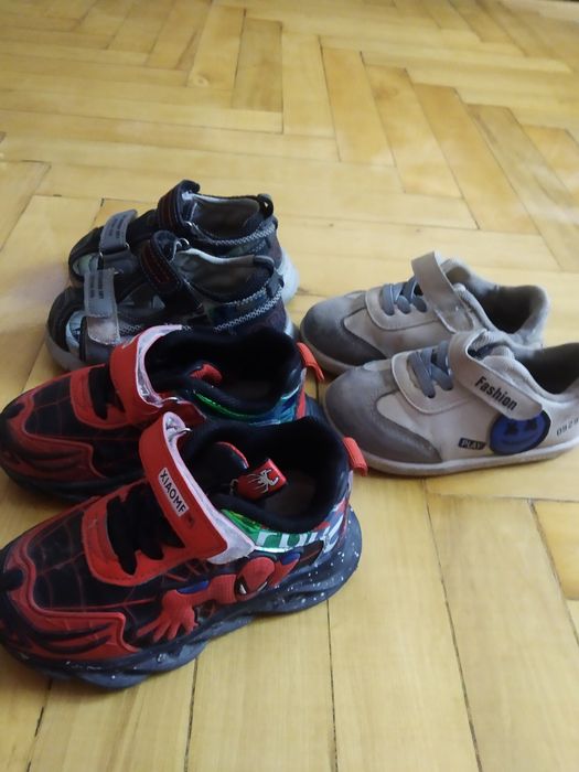 Продам обувь для мальчиков