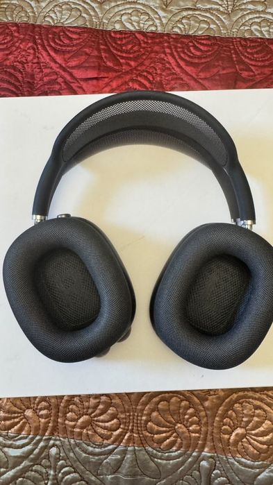 Продается Airpods max 1 gen