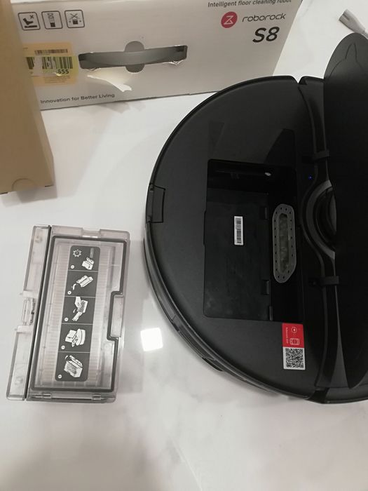Прахосмукачка робот Roborock S8