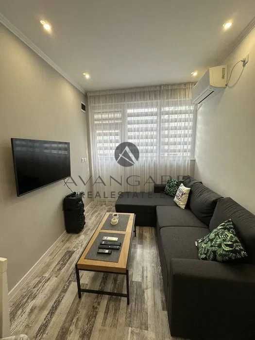 Продава се Едностаен апартамент в Пловдив, Център - 33 кв.м за 2257 €/кв.м - Снимка #2