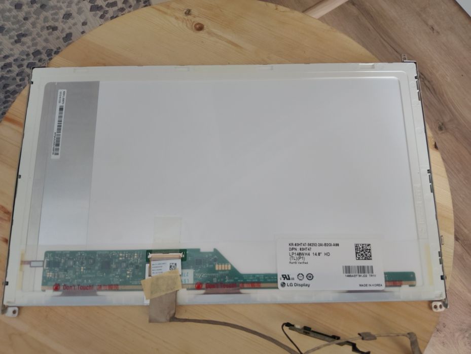 Lcd display LP140WH4