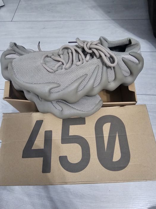 Adidasi yeezy  450 nr. 44  2/3