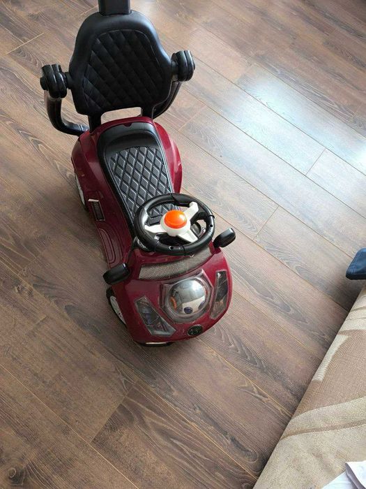 Продается детская машина !!!