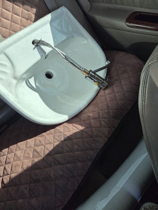 Раковина новая       .