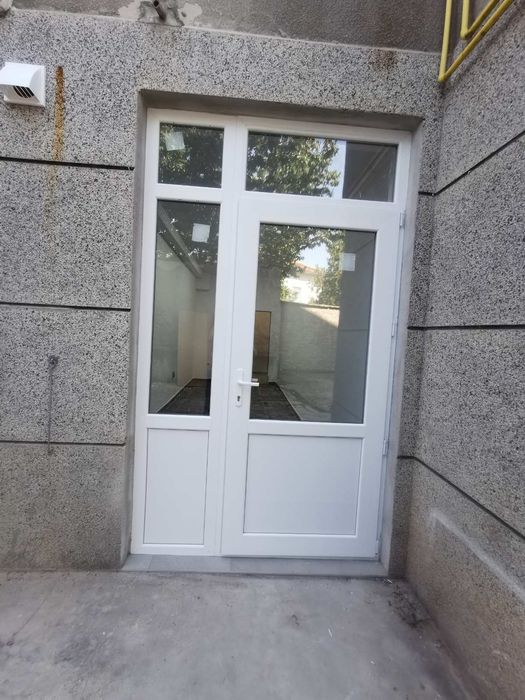 ПРОДАВАМ Търговско помещение