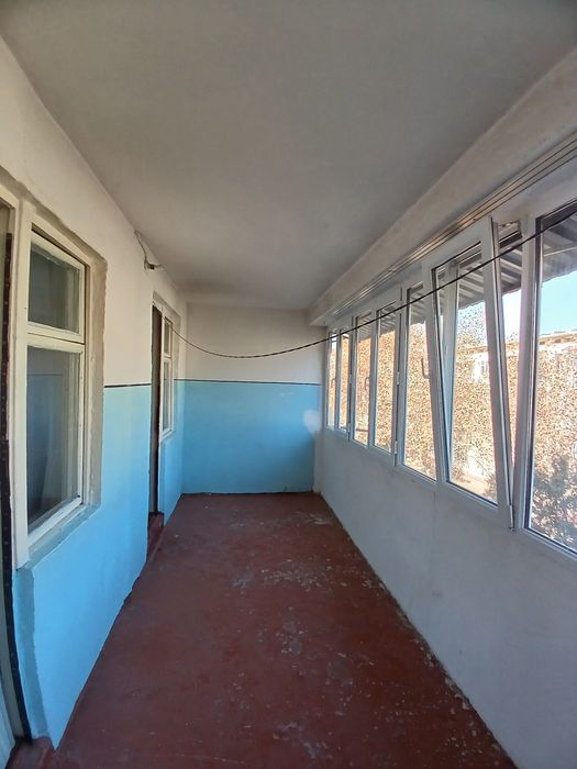 2xonali uy srochna sotiladi