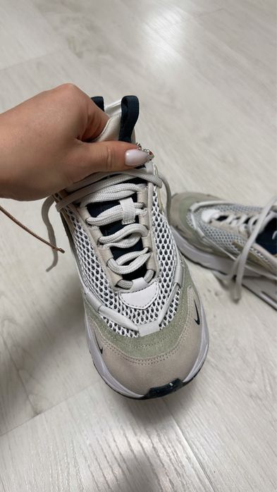 Дамски маратонки Nike