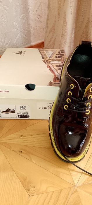 Полуботинки/туфли кожаные.