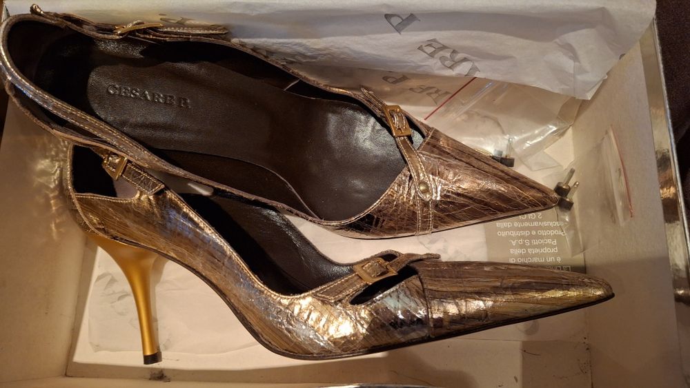 Cesare Paciotti   дамски обувки на ток