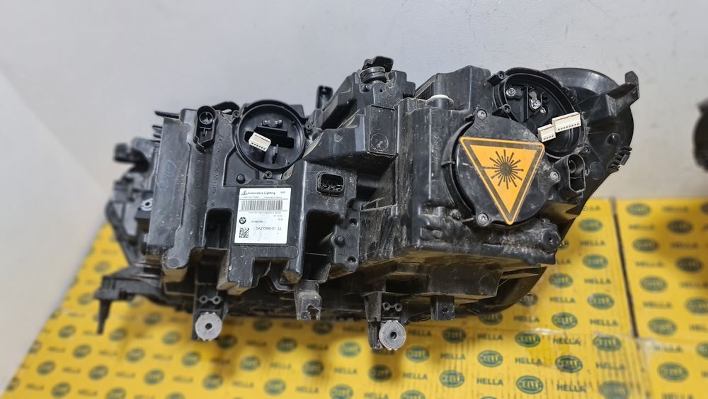 Far faruri full led laser BMW X5 G05 X6 G06 F95 F96 bara aripa armatur