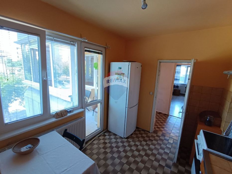 Продава се Тристаен апартамент в Шумен, Център - 107 кв.м за 1001 €/кв.м - Снимка #6