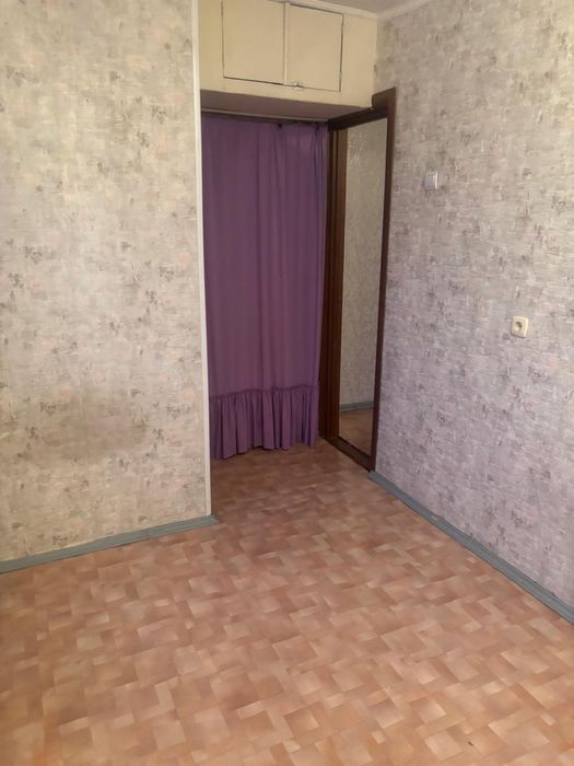 Продам 2 ком. Центр