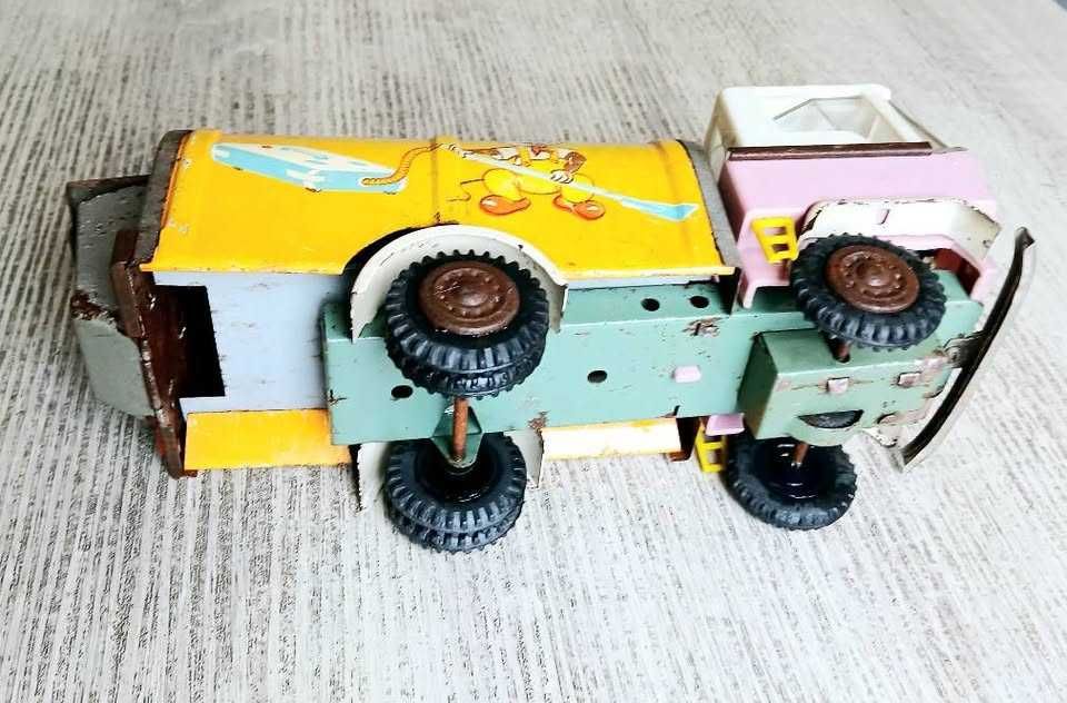 Метална кофичка за пясък, метални камиончета