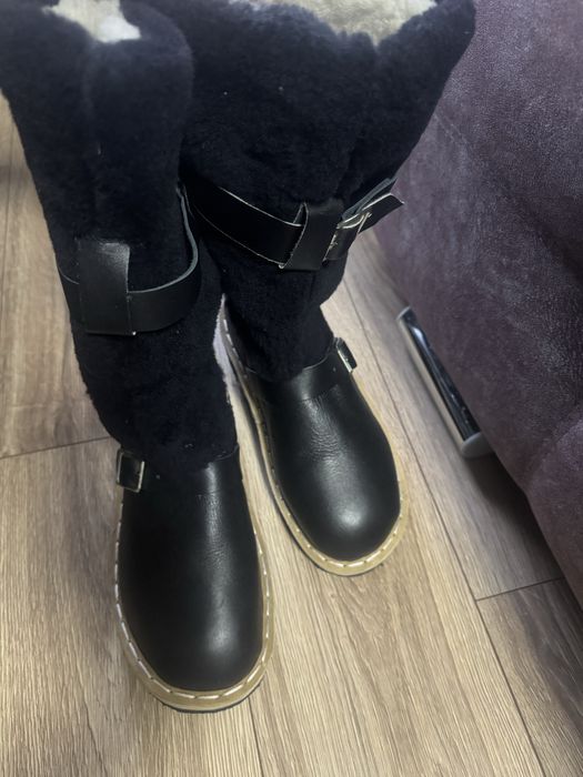 Унты новые зимние . . . . . . .  . . .  .