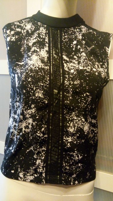 Tricou Calvin Klein Jeans asimetric bicolor