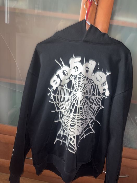 Sp5der hoodie.