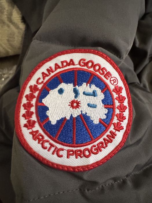 Geaca CANADA Goose 2025