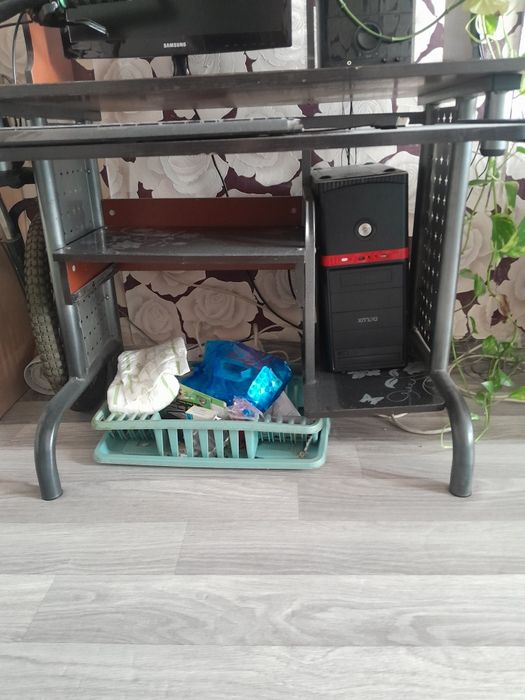 Пк работает со стулом вместе