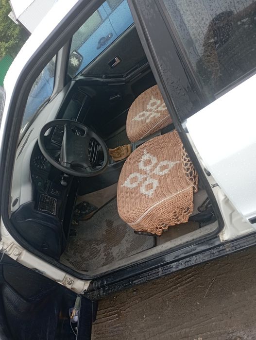 Продам Ауди б4  1992 г