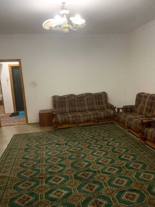 Сдается квартира 2 ком, рядом с метро, 100 метров от гостиницы России