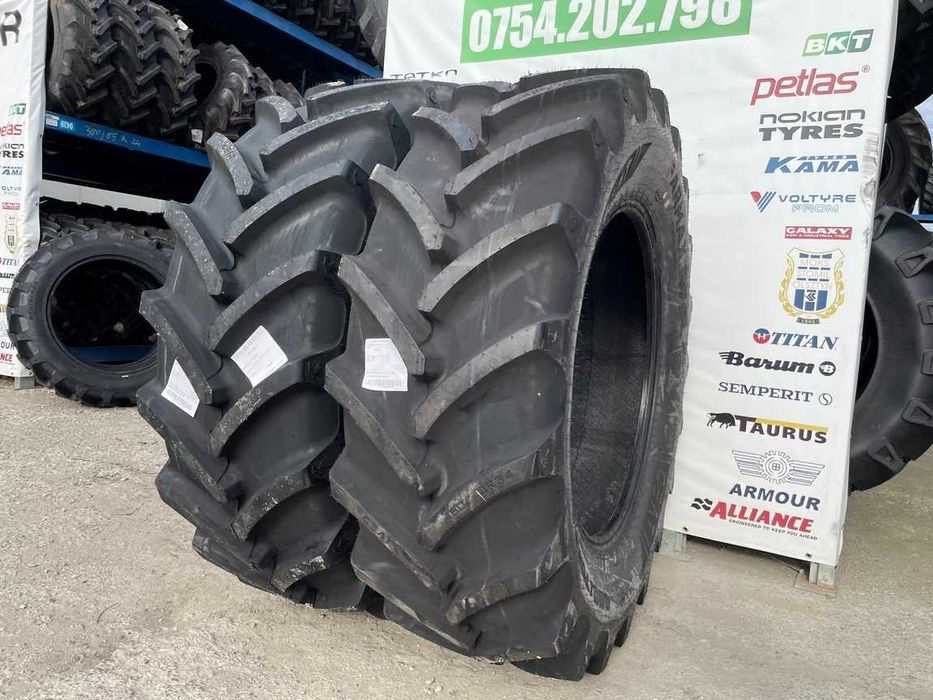 Anvelope radiale noi 480/70R34 pentru tractor spate marca CEAT
