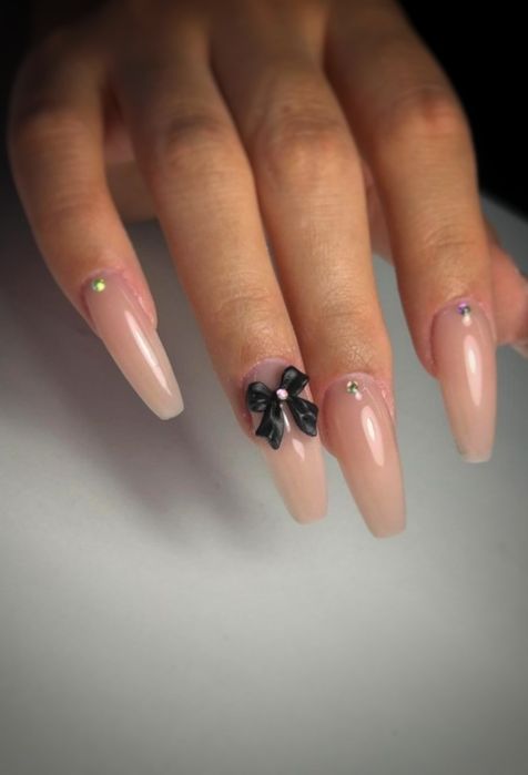 Маникюр/педикюр и наращивание ногтей