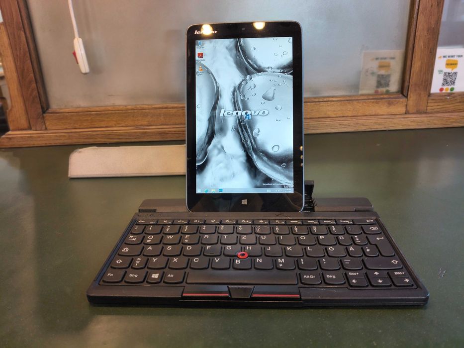Lenovo IdeaPad Miix 2 8" Windows 8.1 Atom™ Z3740 + tastatura EBK-209A