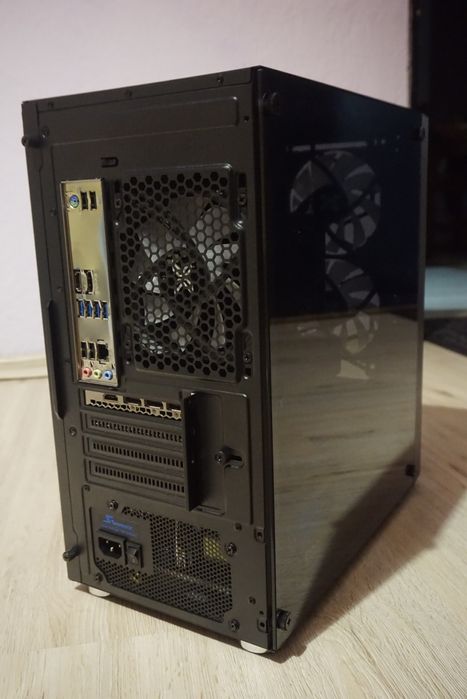 Гейминг PC  – Ryzen 5 5600X, RTX 3060, 16GB RAM DDR4, Seasonic 650W