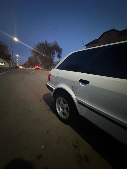 Продам Ауди 80 б4 универсал