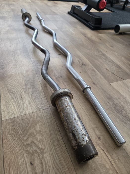 Продавам 2-броя криви лостове Ф50 120см. Ф25 120см. 
Ф50 50евро 120см.