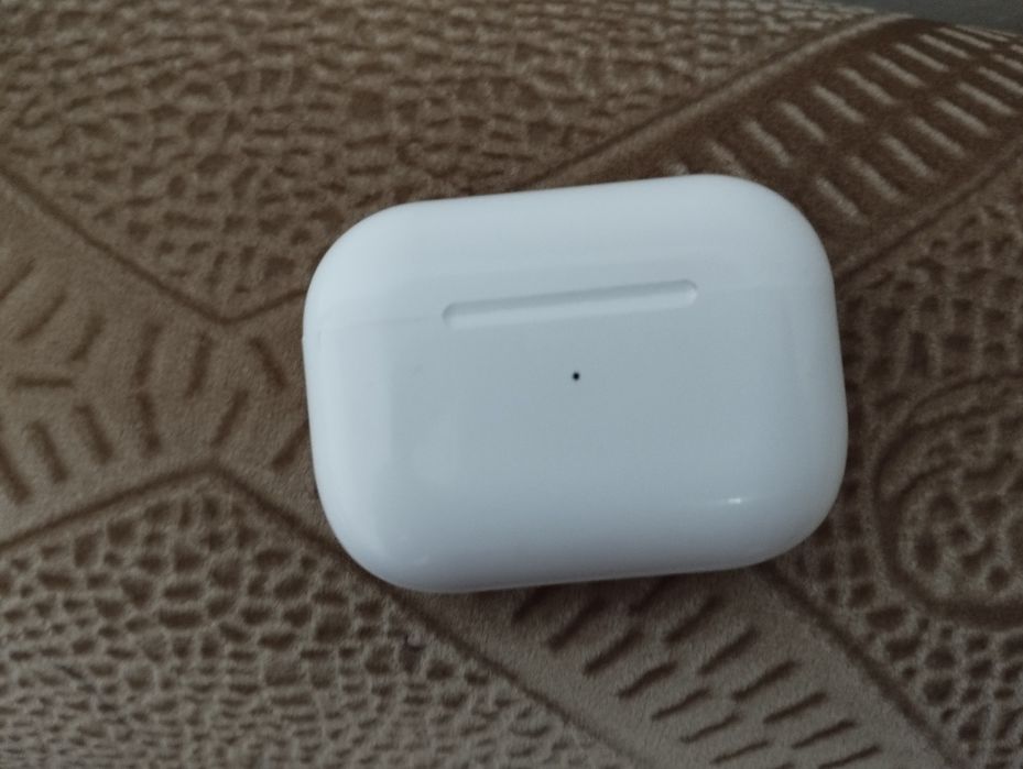 AirPods Pro Sotiladi